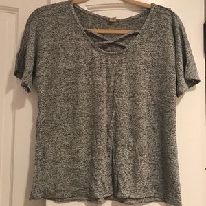 Grey tee